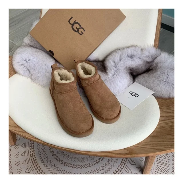 UGG Boots Shearling-Lined Ankle product detail image 16