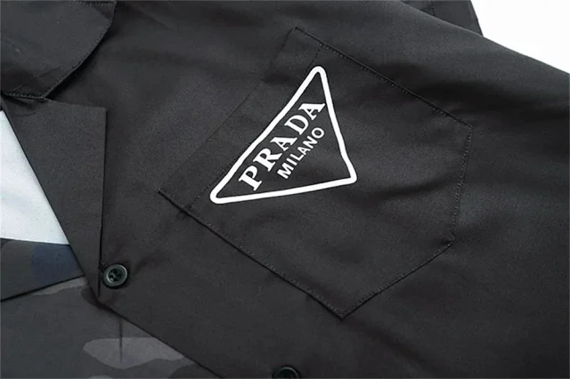 Prada Shirts Short-Sleeve Printed Camp-Collar Shirt product detail image 6