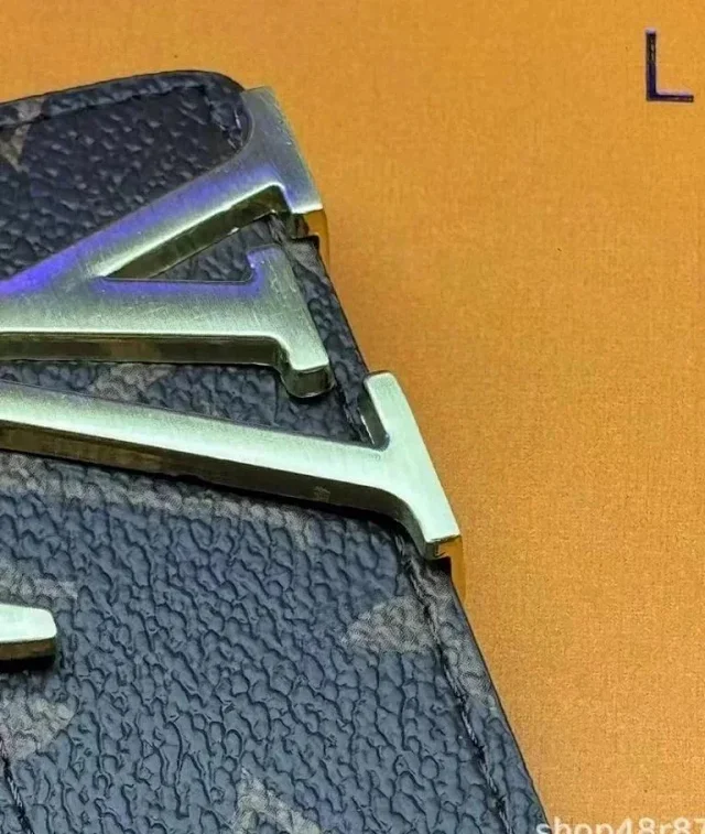 Louis Vuitton Belts LV Initiales buckle with Monogram-pattern strap product detail image 9