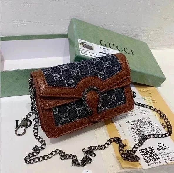 Gucci Crossbody Bags Chain-strap flap with GG monogram or quilted double-G hardware product detail image 6