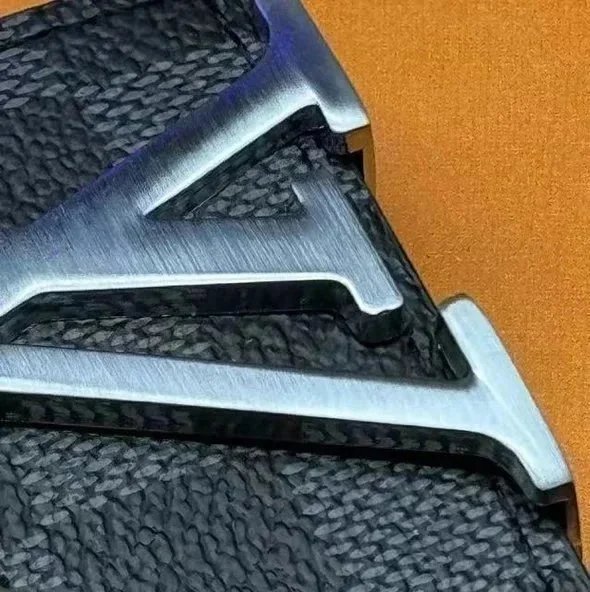 Louis Vuitton Belts LV Initiales buckle with Monogram-pattern strap — Hagel silver buckle