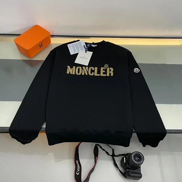 Moncler Hoodies & Sweatshirts Crewneck sweatshirt with embroidered chest logo product detail image 8