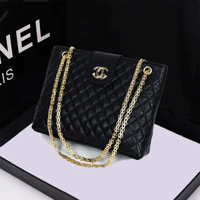 Chanel Shoulder Bags Quilted Chain Bag product detail image 5