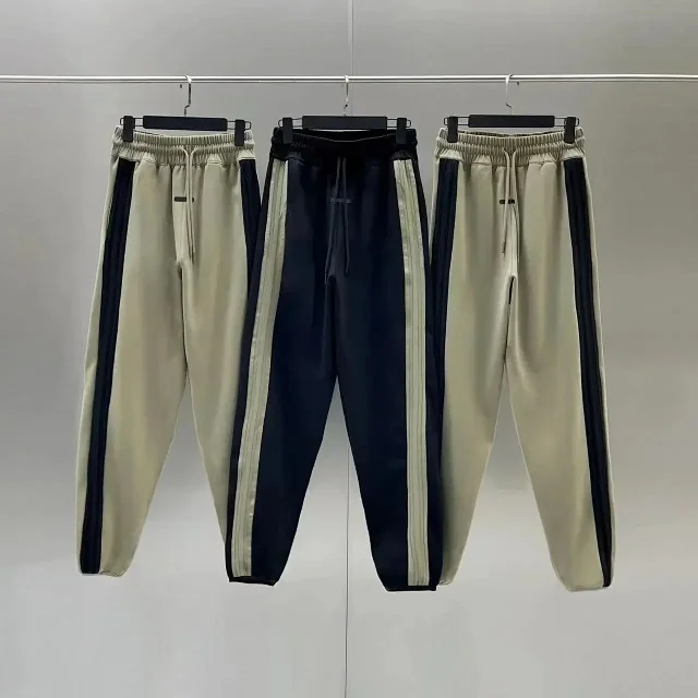 ESSENTIALS Trousers Drawstring Sweatpants with 1977 Print product detail image 4
