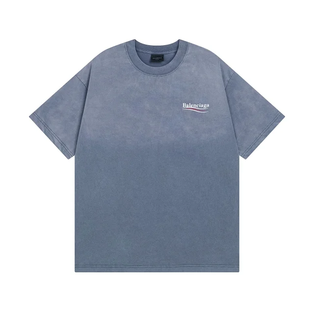Balenciaga T-Shirts Oversized logo graphic T-shirt product detail image 10