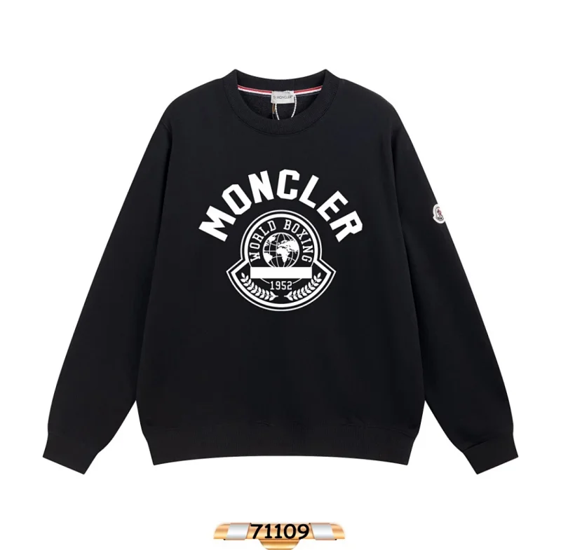 Moncler Hoodies & Sweatshirts Crewneck Logo Sweatshirt — 38