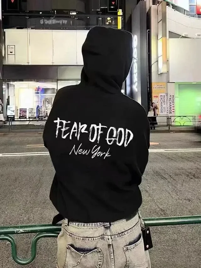 Fear of God Hoodies & Sweatshirts Essentials crewneck sweatshirt with raglan sleeves product detail image 2
