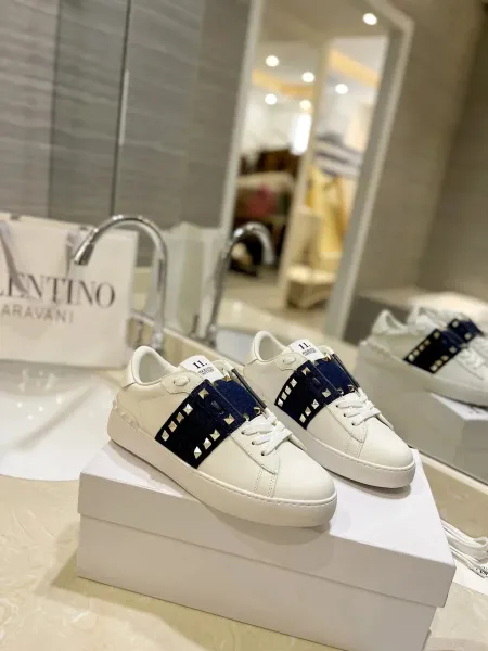 Valentino Garavani Rockstud Spike Glitter Strap Sneakers White - 11