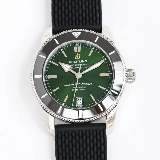 Breitling Watches Superocean automatic watch product detail image 8
