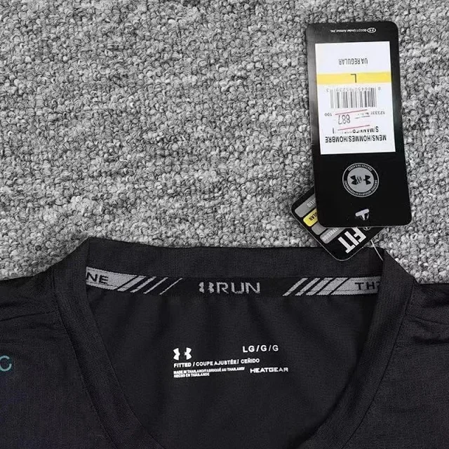 Under Armour T-Shirts UA Spec short-sleeve crew-neck product detail image 8