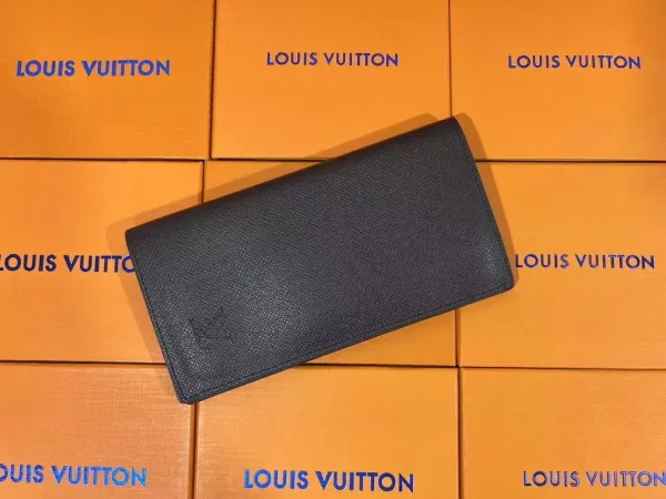 Louis Vuitton Portefeuille Multiple Epi Black Long Wallet - 1