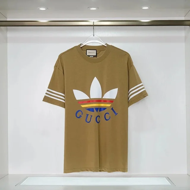 Gucci T-Shirts Trefoil Graphic and Striped Sleeves product detail image 2