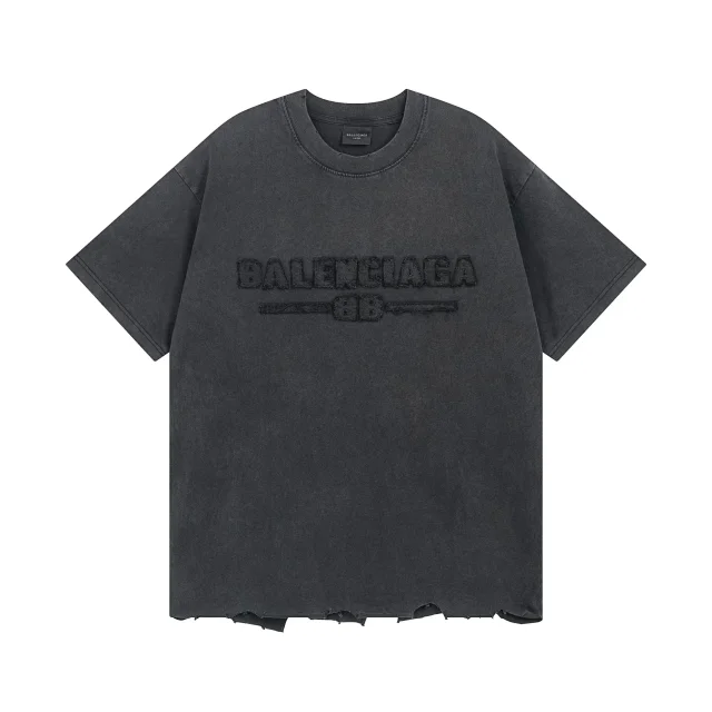 Balenciaga T-Shirts Oversized logo graphic T-shirt product detail image 6
