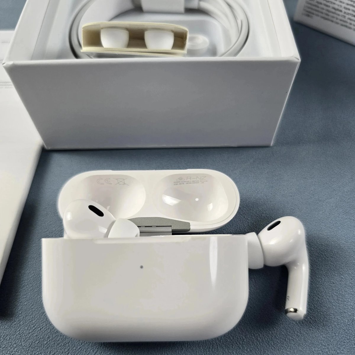 Apple AirPods Pro White TWS Earbuds product detail 4 in Litbuy spreadsheet finds
