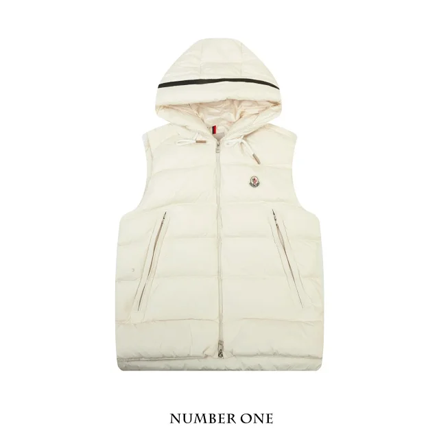 Moncler Down Jackets Hooded quilted jacket product detail image 8
