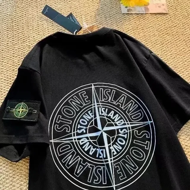 Stone Island T-Shirts Logo Print product detail image 7