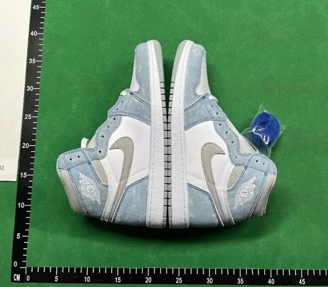 Nike Sneakers Air Jordan 1 High-Top product detail image 4