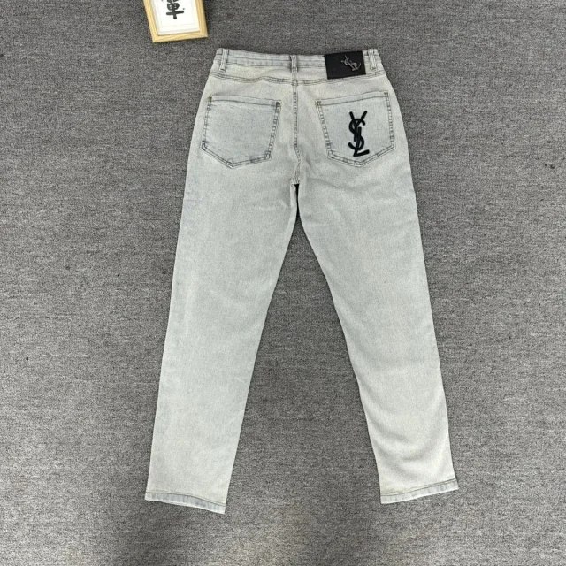 Saint Laurent Jeans Logo-Embellished product detail image 3