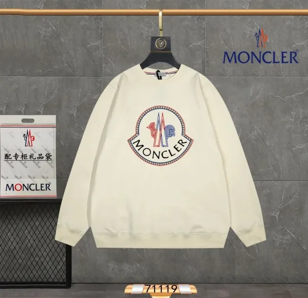 Moncler Logo Patch Black Sweatshirt - 9