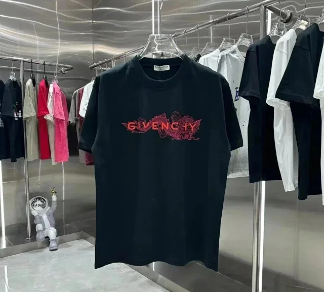 Givenchy T-Shirts Graphic Print T-Shirt product detail image 6