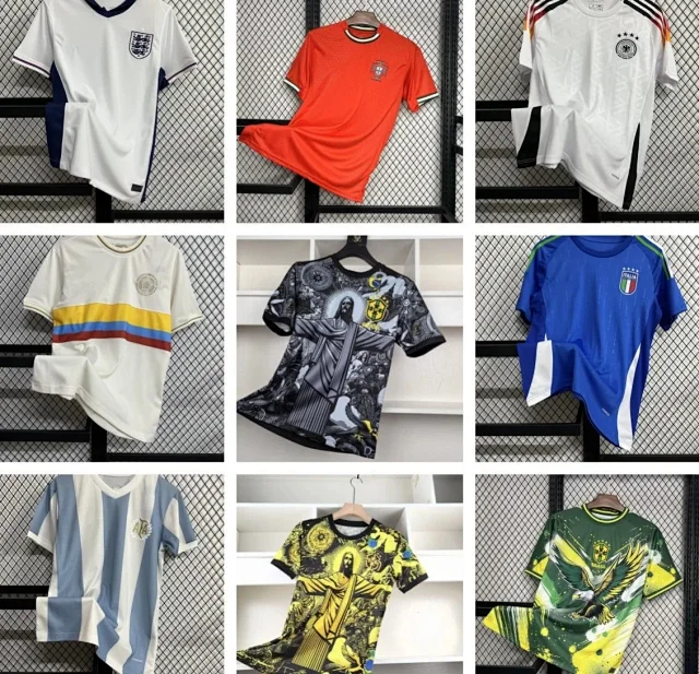 Versace Football Jerseys Short-Sleeve Graphic Jersey product detail image 1