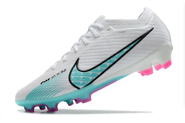 Nike Sneakers Low-top football cleats product detail image 3