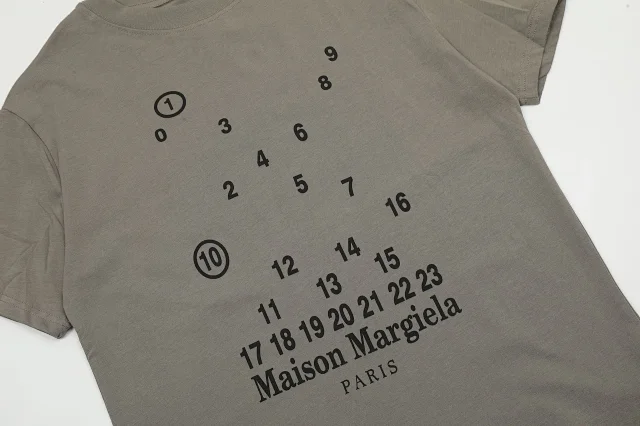 Maison Margiela T-Shirts Graphic Print product detail image 13