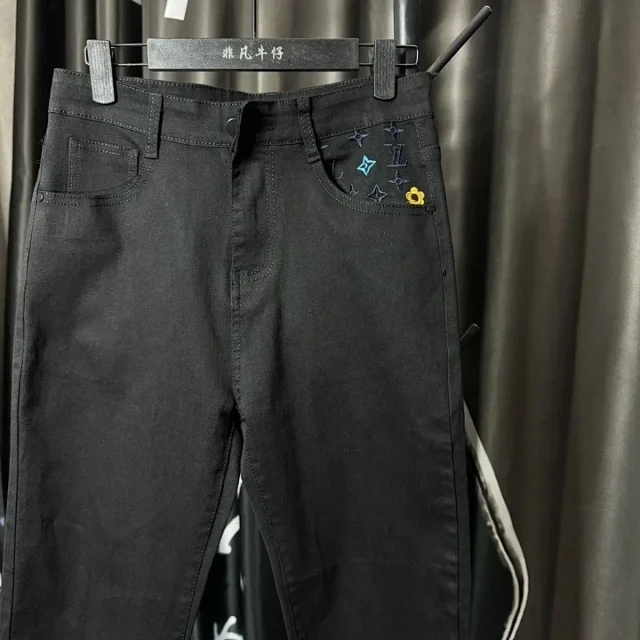 Louis Vuitton Jeans Embroidered Monogram Pocket product detail image 3