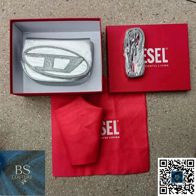 Diesel Crossbody Bags BS177 Oval Logo Bag product detail image 7