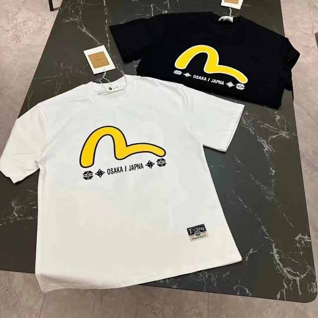 Evisu T-Shirts Graphic Crew-Neck T-Shirt product detail image 3