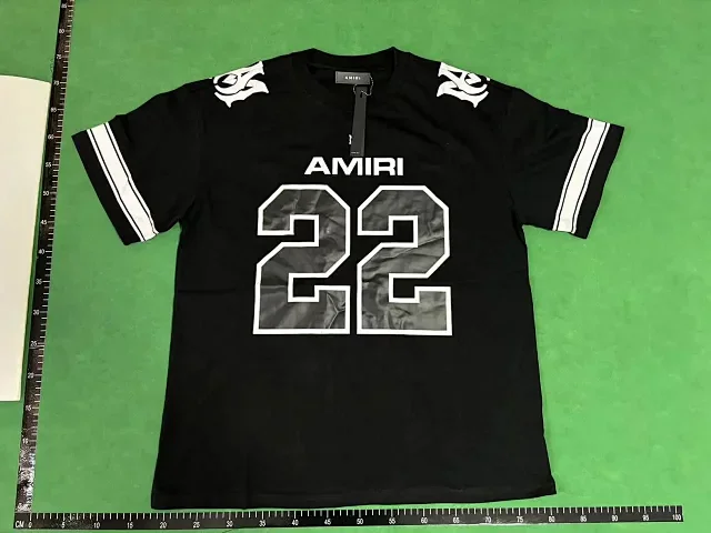 AMIRI T-Shirts Short-Sleeve Graphic T-Shirt product detail image 4