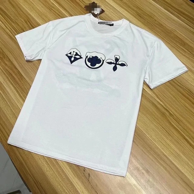 Louis Vuitton T-Shirts Short-Sleeve Crewneck T-Shirt with Blue Floral Motif Print product detail image 3