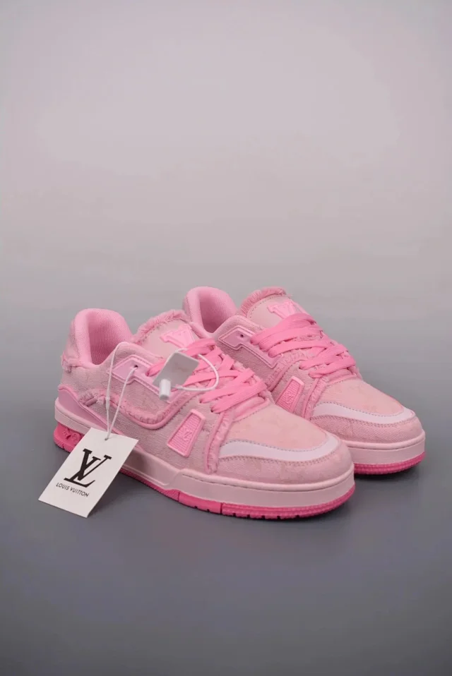 Louis Vuitton Sneakers Low-Top Lace-Up Monogram product detail image 9