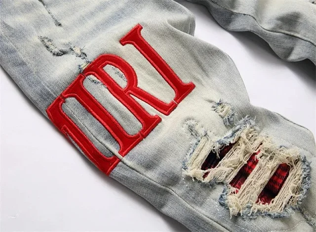 AMIRI Jeans Distressed Graphic product detail image 24