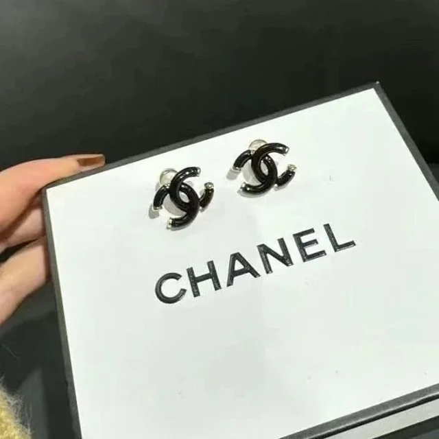 Chanel Jewelry Assorted stud and drop earrings product detail image 1