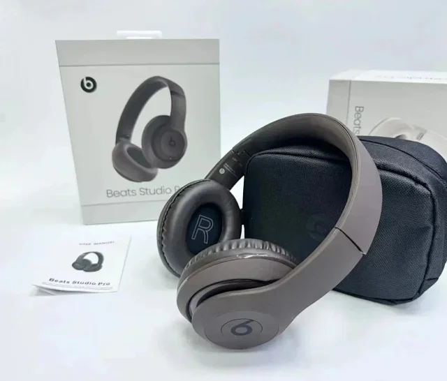 Beats Headphones Studio Pro product detail image 3