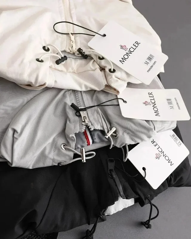 Moncler Jackets Hooded Zip-Up Jacket with Logo Print product detail image 6