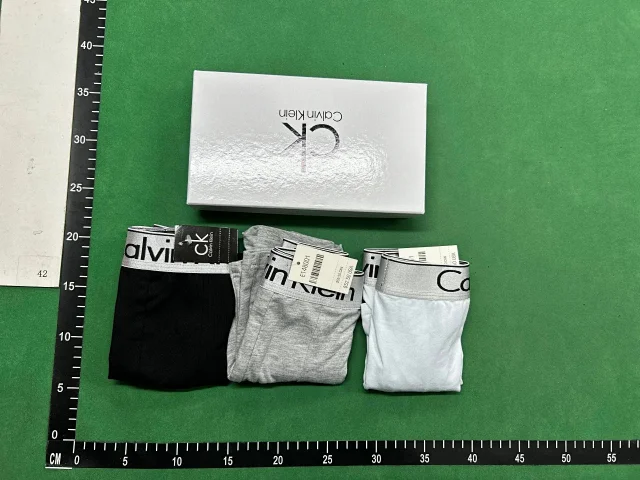 Calvin Klein Underwear Men's boxer briefs product detail image 9