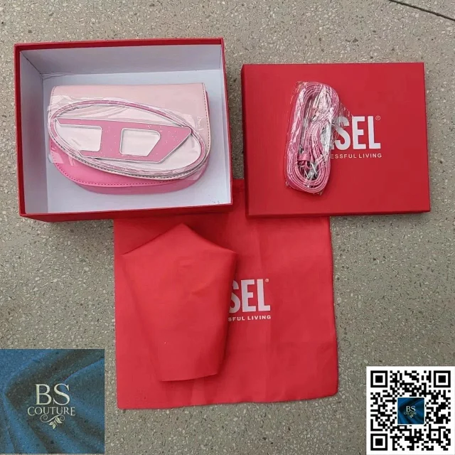 Diesel Crossbody Bags BS177 Oval Logo Bag product detail image 8