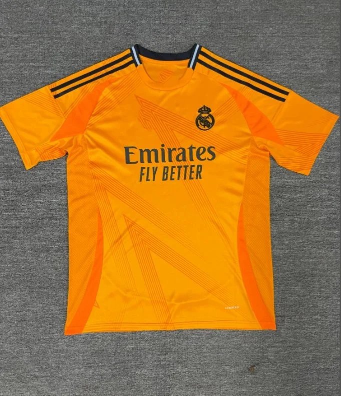 25 Real Madrid Orange