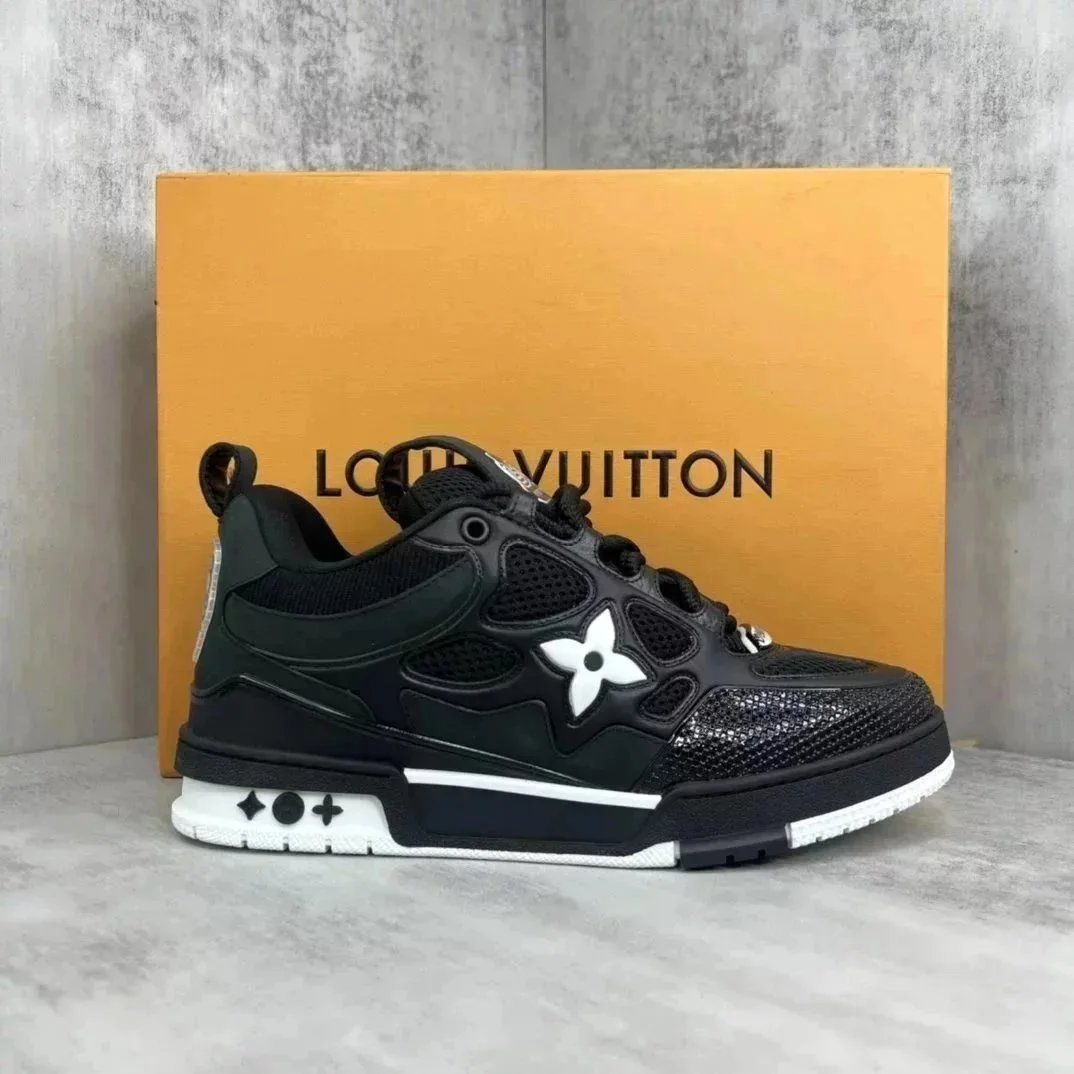 Louis Vuitton Sneakers Low-top lace-up with Monogram flower details — 3