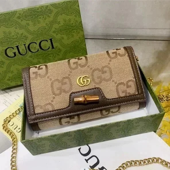 Gucci Crossbody Bags Chain-strap flap with GG monogram or quilted double-G hardware product detail image 9