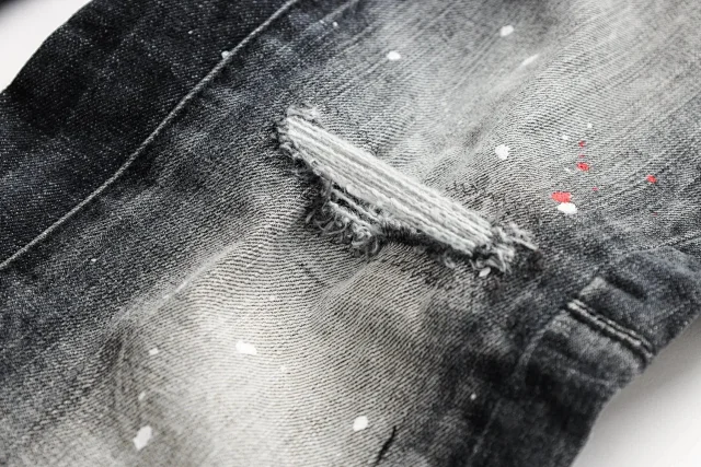 Dsquared2 Jeans Distressed paint-splatter product detail image 10
