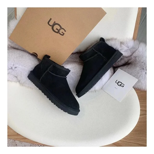 UGG Boots Shearling-Lined Ankle product detail image 6