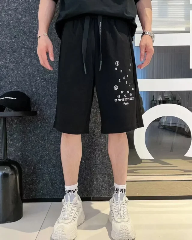 Maison Margiela Shorts Elastic-Waist Numeric Logo Graphic product detail image 4