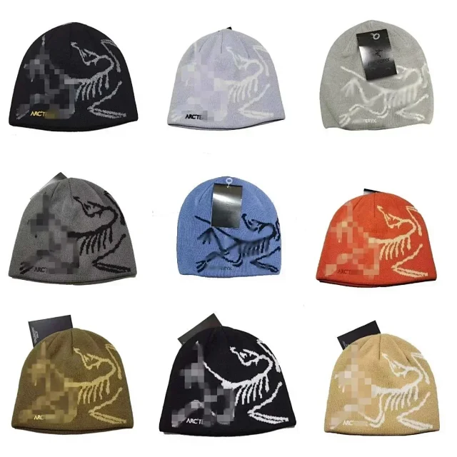Arc'teryx Hats Ribbed Cuffed Knit Beanie product detail image 1