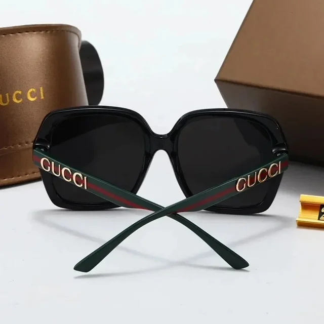 Gucci Eyewear 2293 Oversized Square Sunglasses product detail image 7