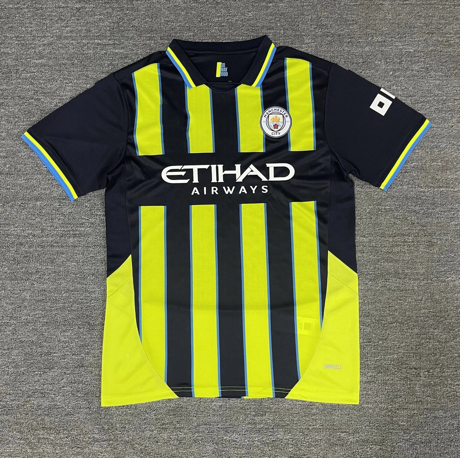 25 Manchester City Away