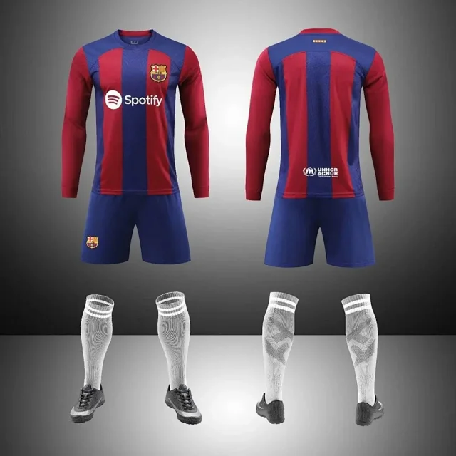 Real Madrid Football Jerseys Long-sleeve kit with shorts and socks product detail image 3