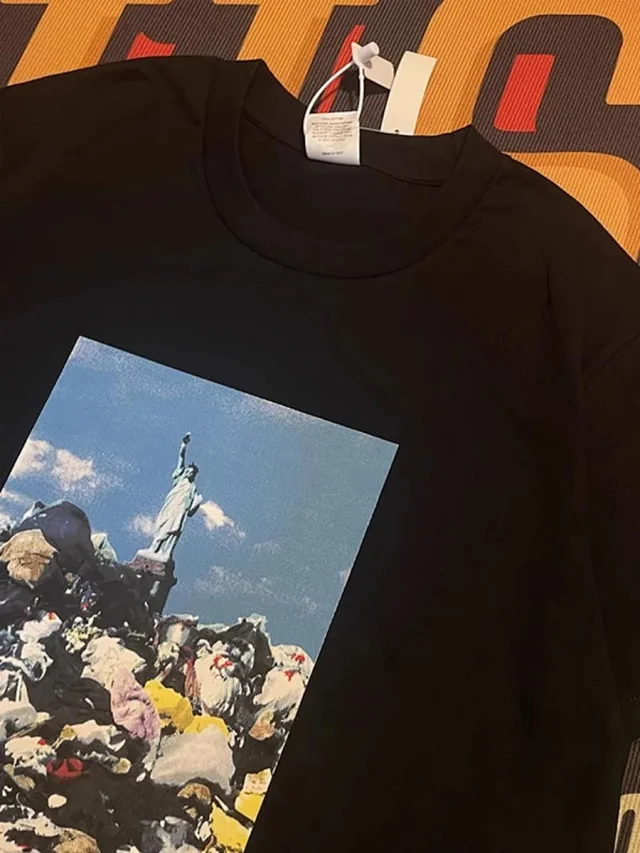 Supreme T-Shirts Short-Sleeve Graphic Print product detail image 3